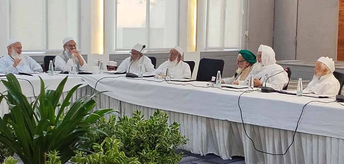 دینی ادارے اسلام کے دفاع اور نئی نسل کے تحفظ پر خصوصی توجہ دیں: مولانا ارشد مدنی